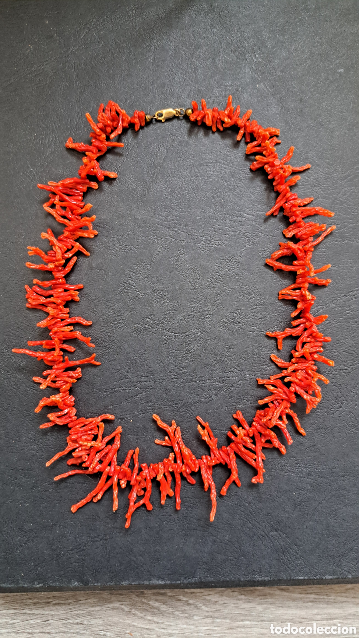 Joyeria: Espectacular collar de coral con broche dorado - Foto 1