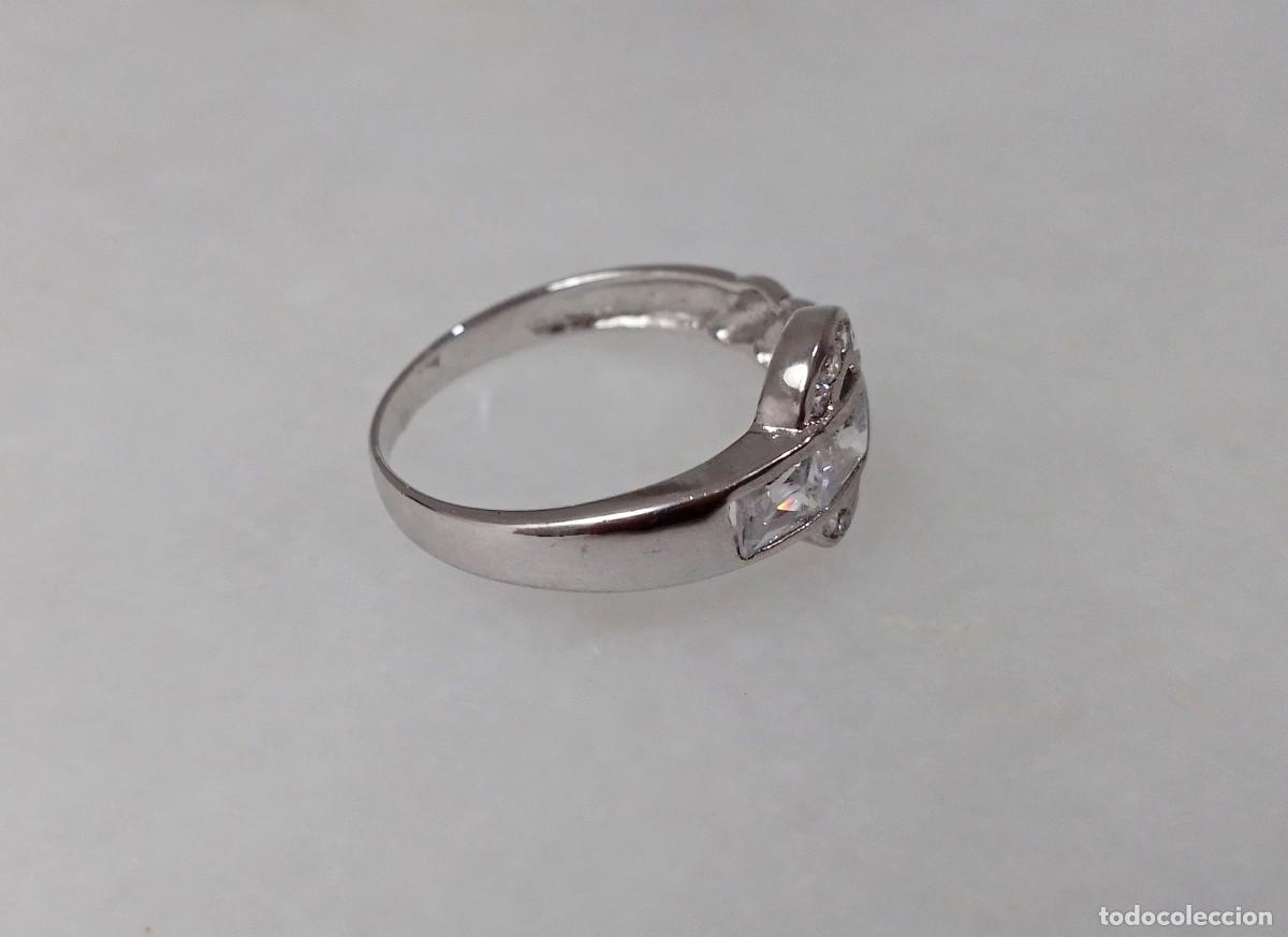 Joyeria: Anillo cl&aacute;sico de plata de ley con circonitas. - Foto 6