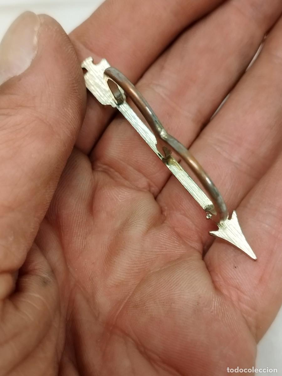 Joyeria: Anillo en forma de flecha, para dos dedos. Anillo grande. - Foto 3