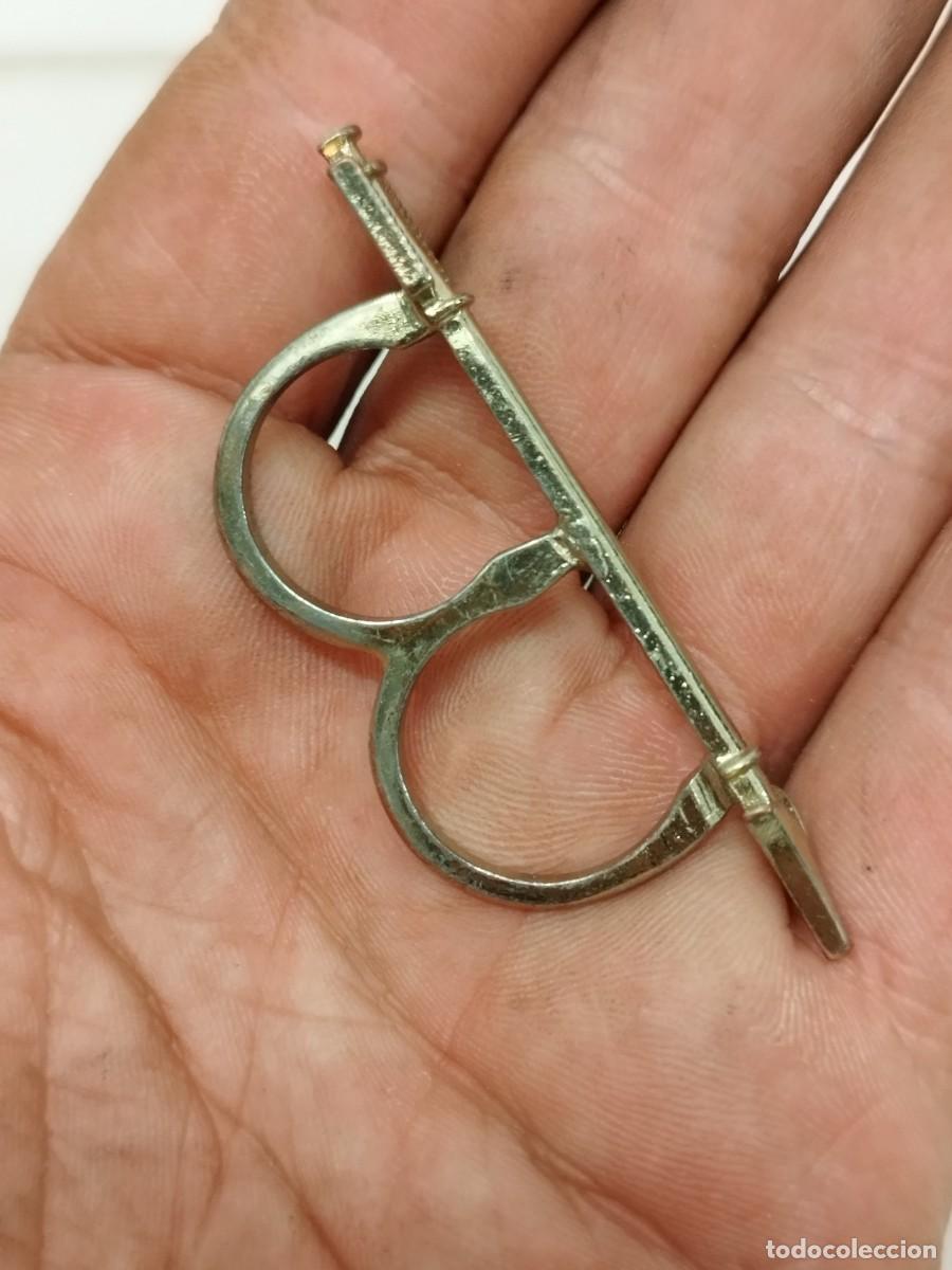 Joyeria: Anillo en forma de flecha, para dos dedos. Anillo grande. - Foto 4