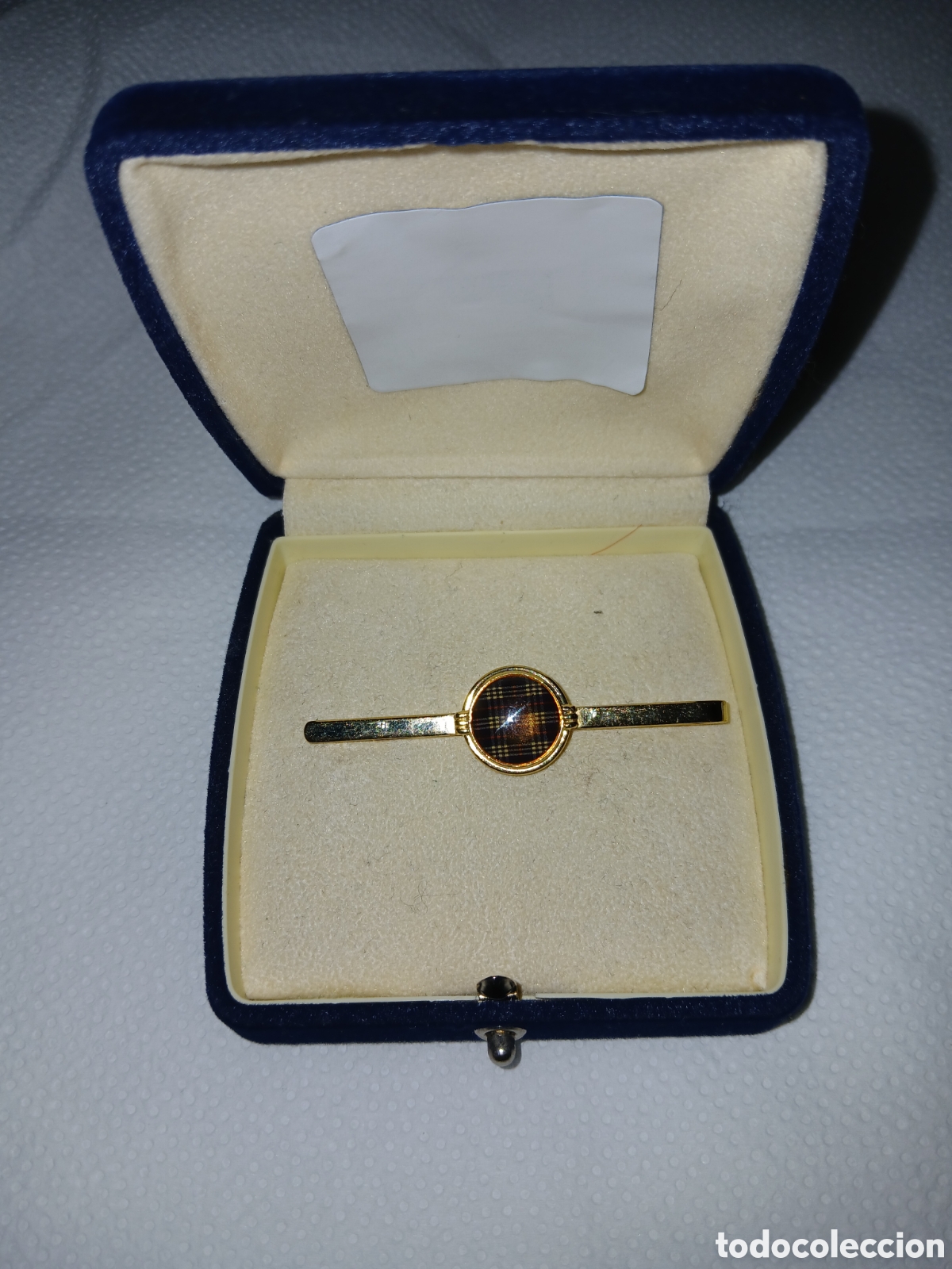 Joyeria: Burberry pisacorbatas. - Foto 1