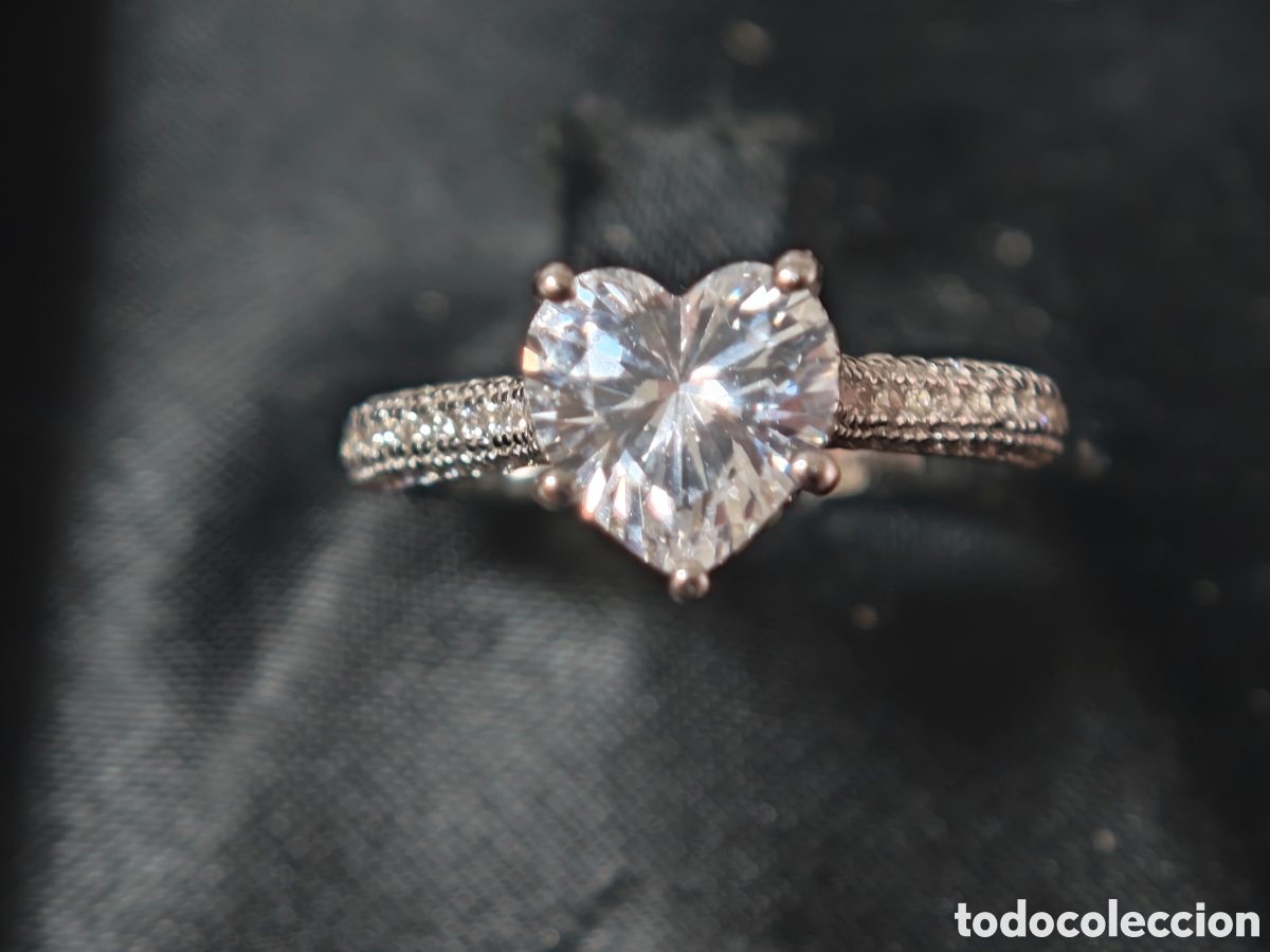 Joyeria: Precioso anillo en plato de ley con circonitas - Foto 2