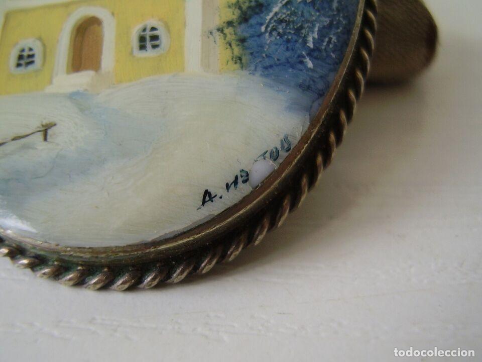 Joyeria: Antiguo broche pintado a mano en n&aacute;car - Foto 2