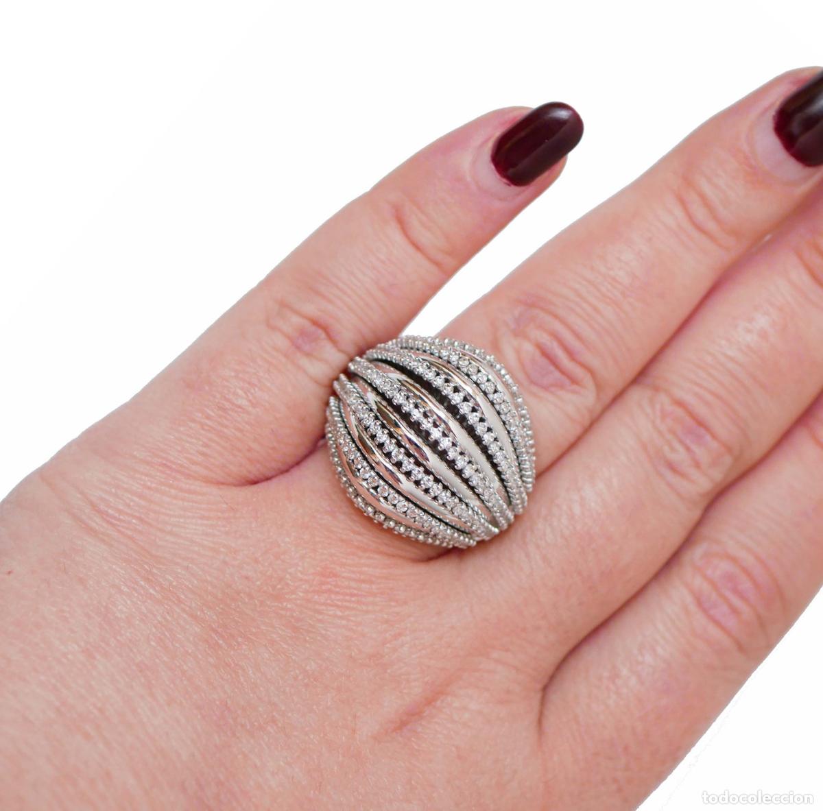 Joyeria: Anillo de oro blanco de 18 quilates con diamantes - Foto 4