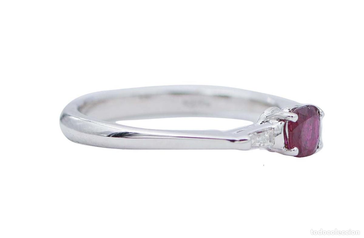 Joyeria: Anillo de oro blanco con rub&iacute; y diamantes - Foto 2