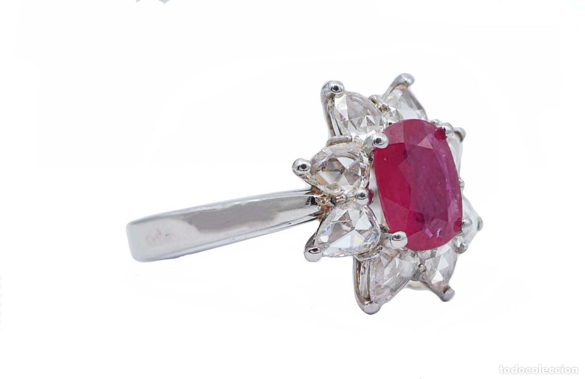Joyeria: Anillo de rub&iacute;, diamantes y platino - Foto 2