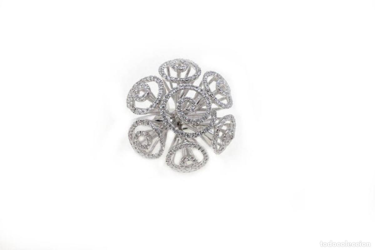 Joyeria: Anillo de diamantes en oro blanco de 18 kt - Foto 2