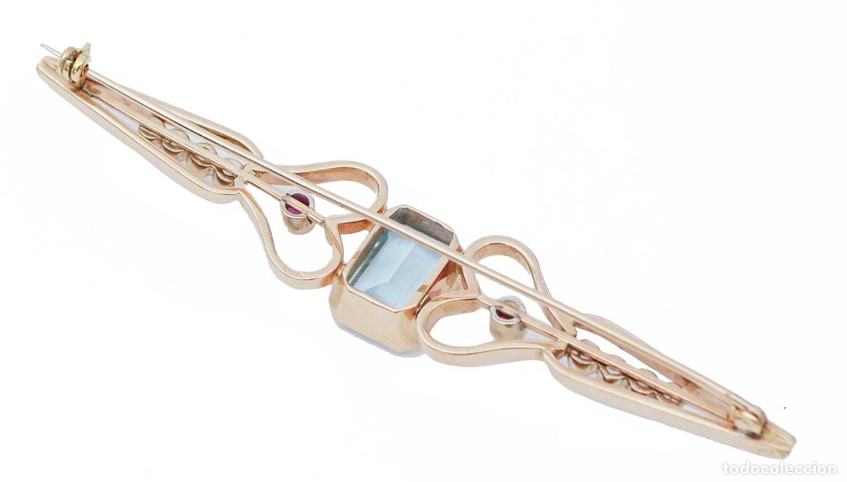 Joyeria: Broche de topacio, rub&iacute;es, diamantes y oro rosa - Foto 3