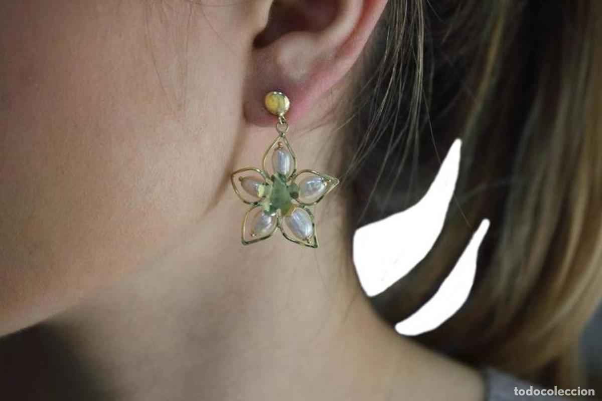 Joyeria: Pendientes colgantes de perla dorada - Foto 2
