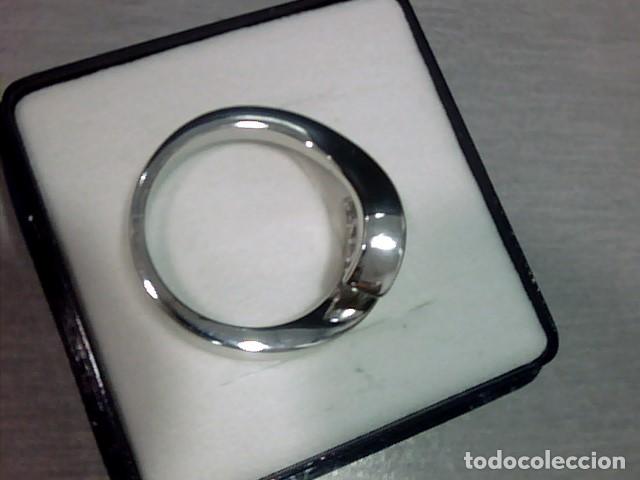 Joyeria: anillo oro blanco 18 kts con diamante - Foto 4