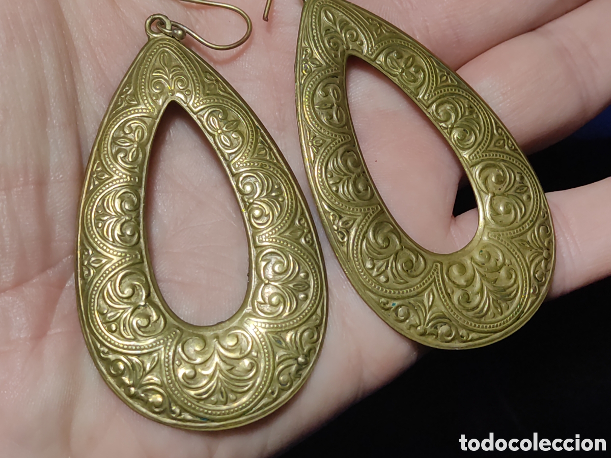 Joyeria: Pendientes Art Deco de lat&oacute;n repujado. - Foto 4