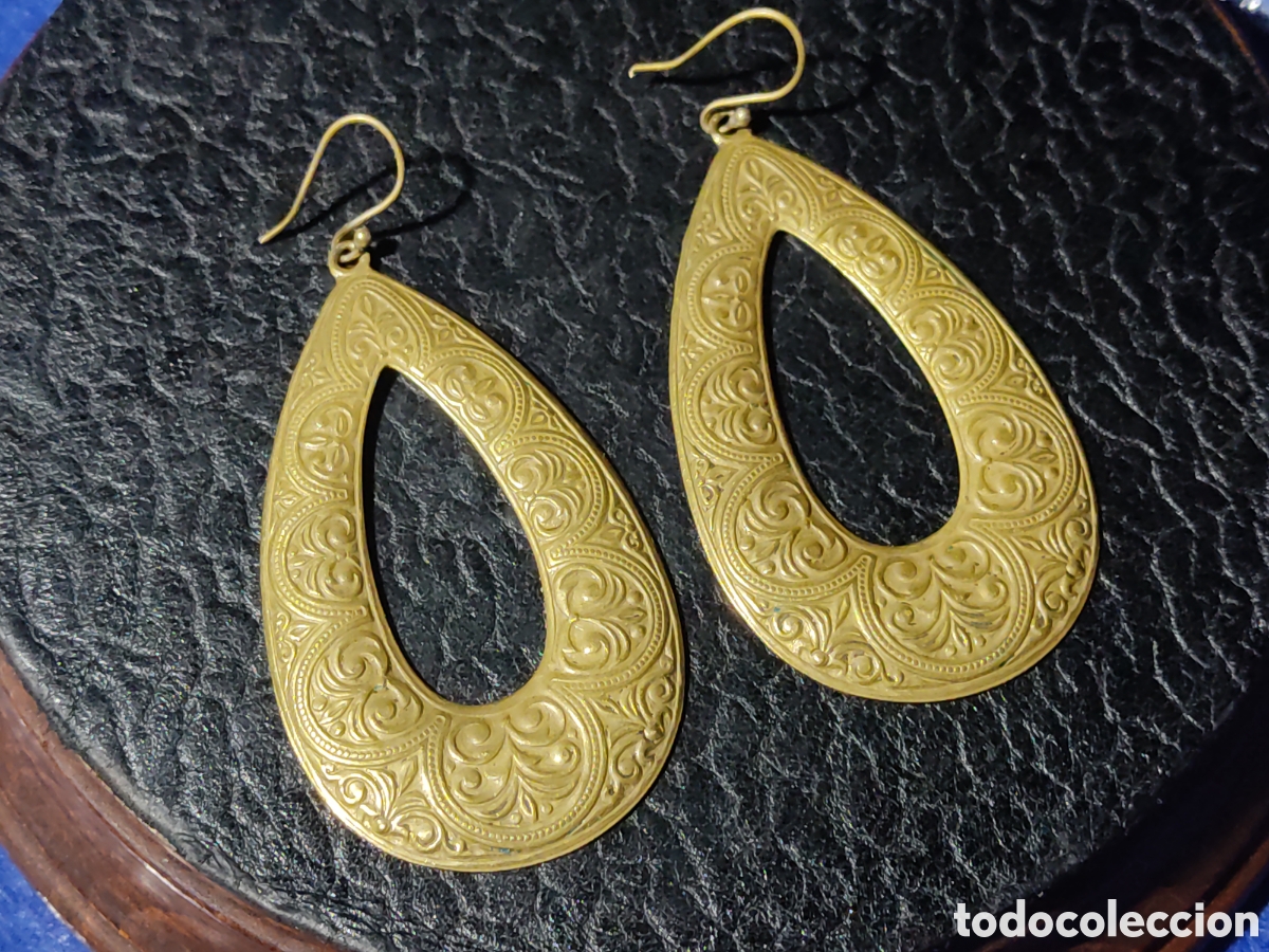 Joyeria: Pendientes Art Deco de lat&oacute;n repujado. - Foto 1