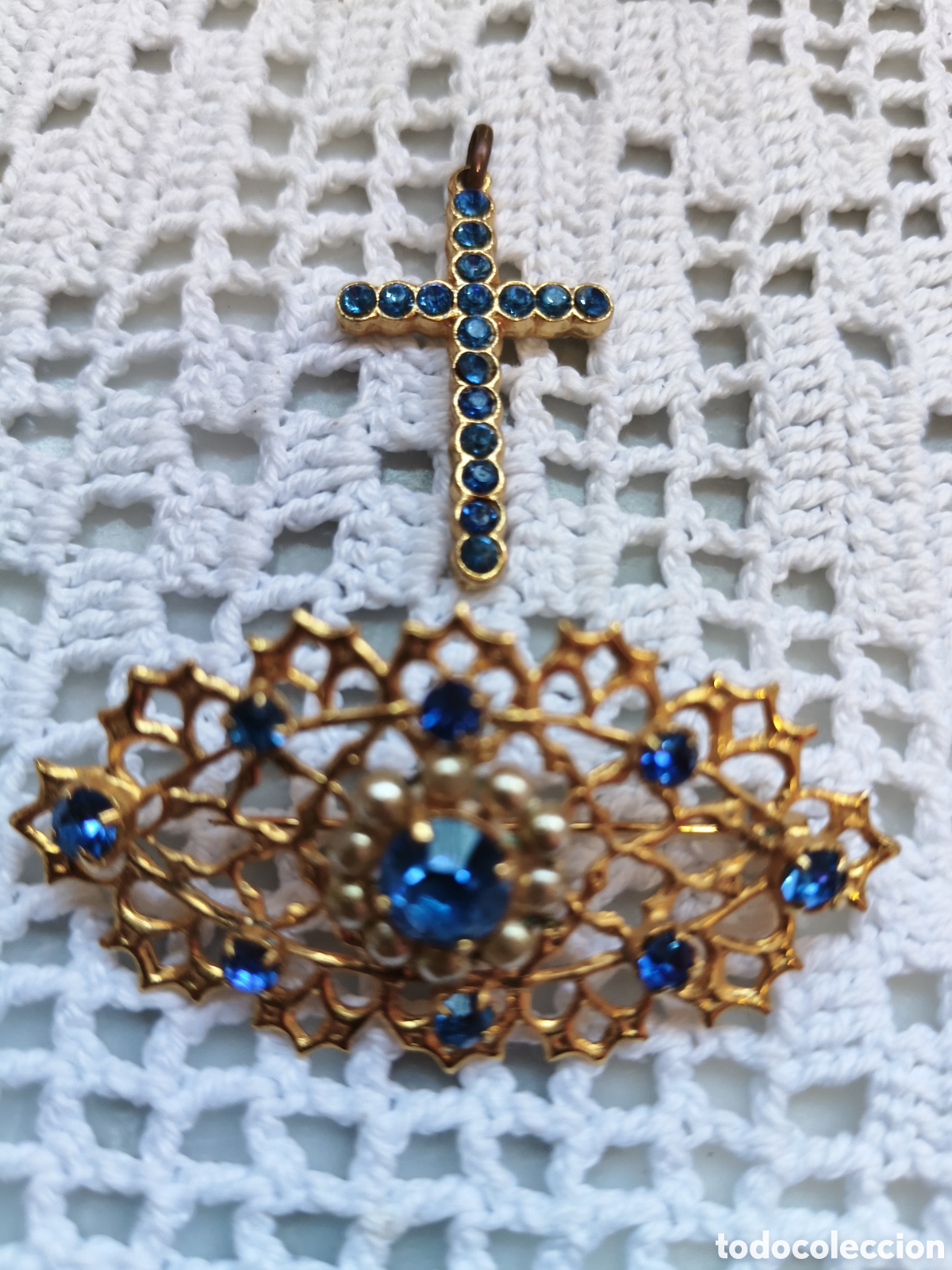 Joyeria: Cruz y broche con s&iacute;mil zafiros - Foto 2