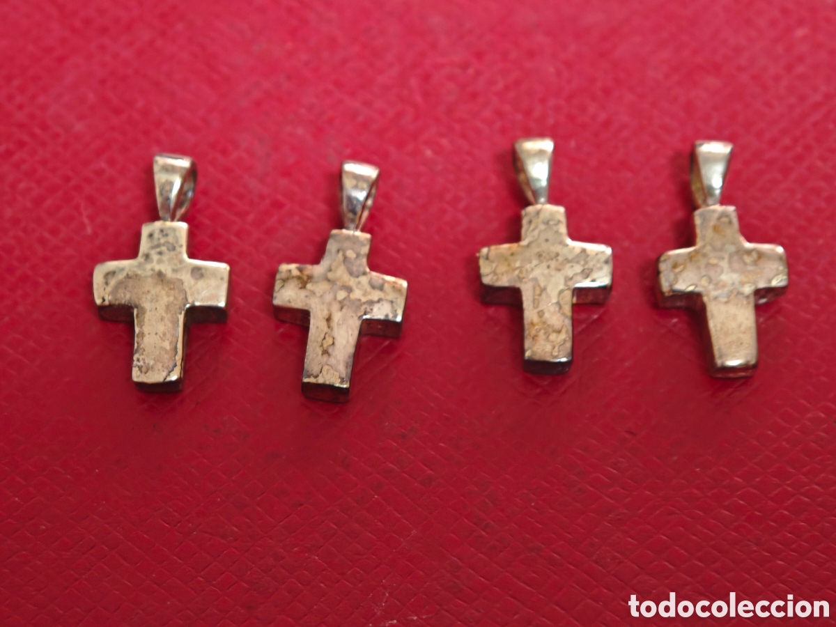 Joyeria: Cuatro peque&ntilde;os colgantes en forma de cruz plata - Foto 3