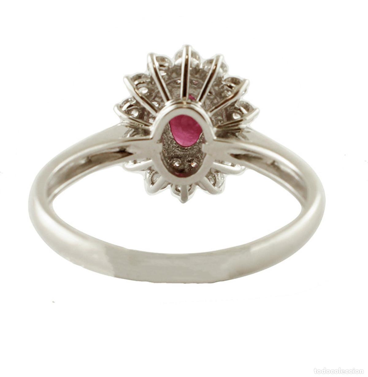 Joyeria: Anillo de compromiso de oro blanco de 18 quilates con rub&iacute; y diamantes - Foto 11