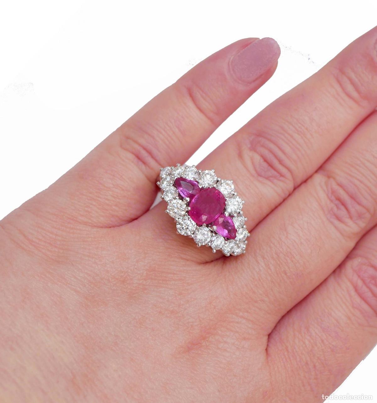 Joyeria: Anillo de oro blanco con rub&iacute;es y diamantes - Foto 5