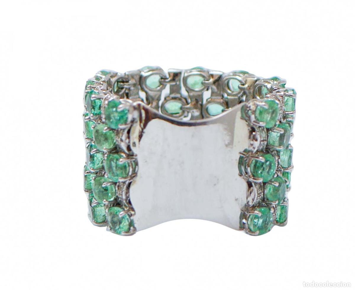 Joyeria: Anillo de oro blanco con esmeraldas y diamantes - Foto 7