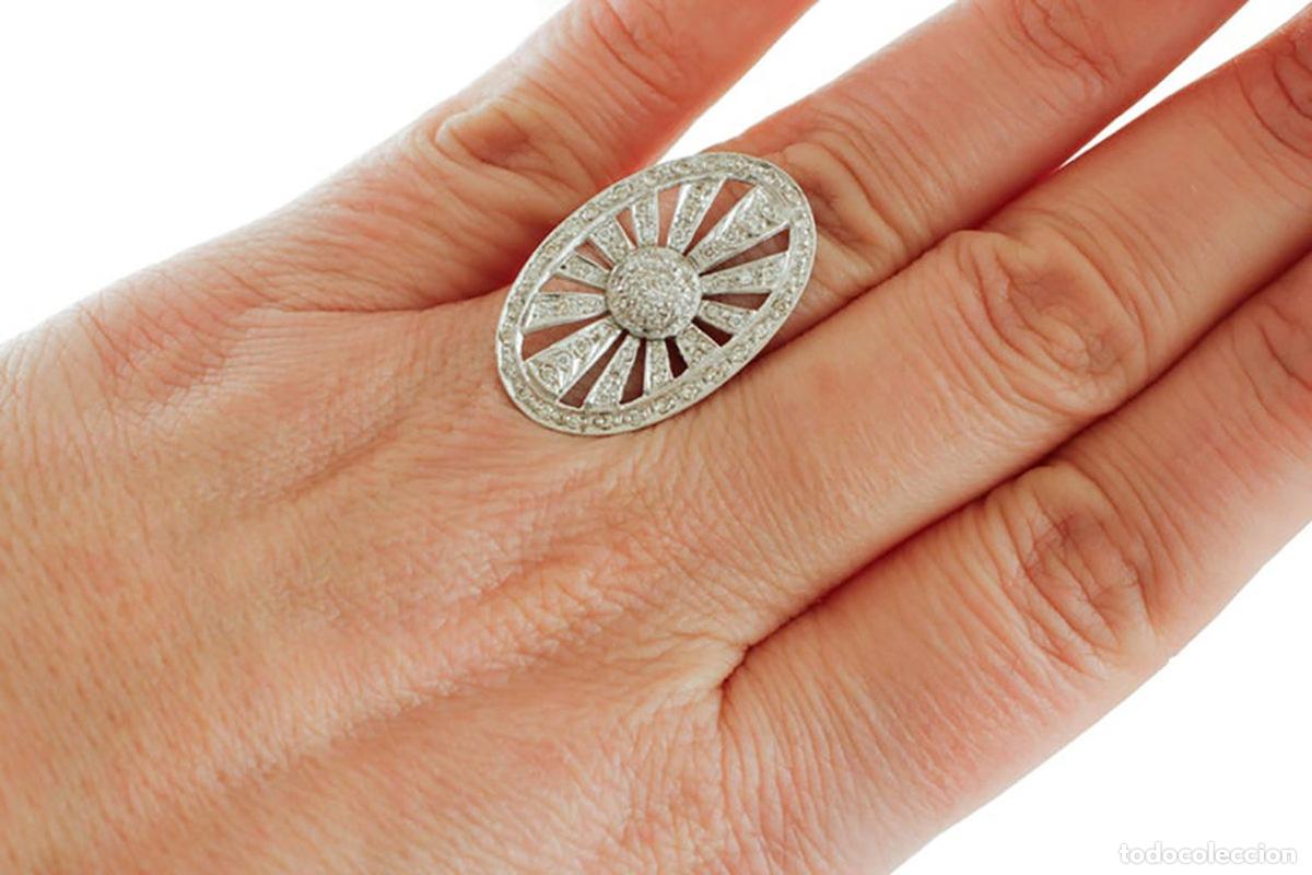 Joyeria: Anillo de moda de oro blanco de 18 quilates con diamantes blancos - Foto 4
