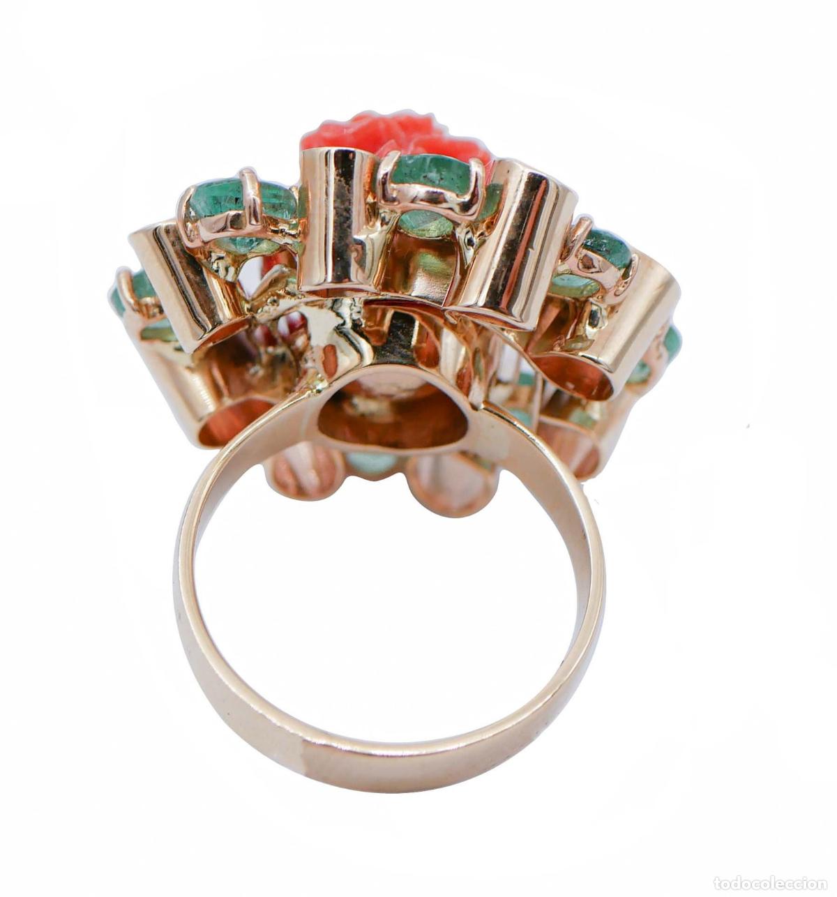 Joyeria: Anillo de coral, esmeraldas y oro rosa - Foto 5