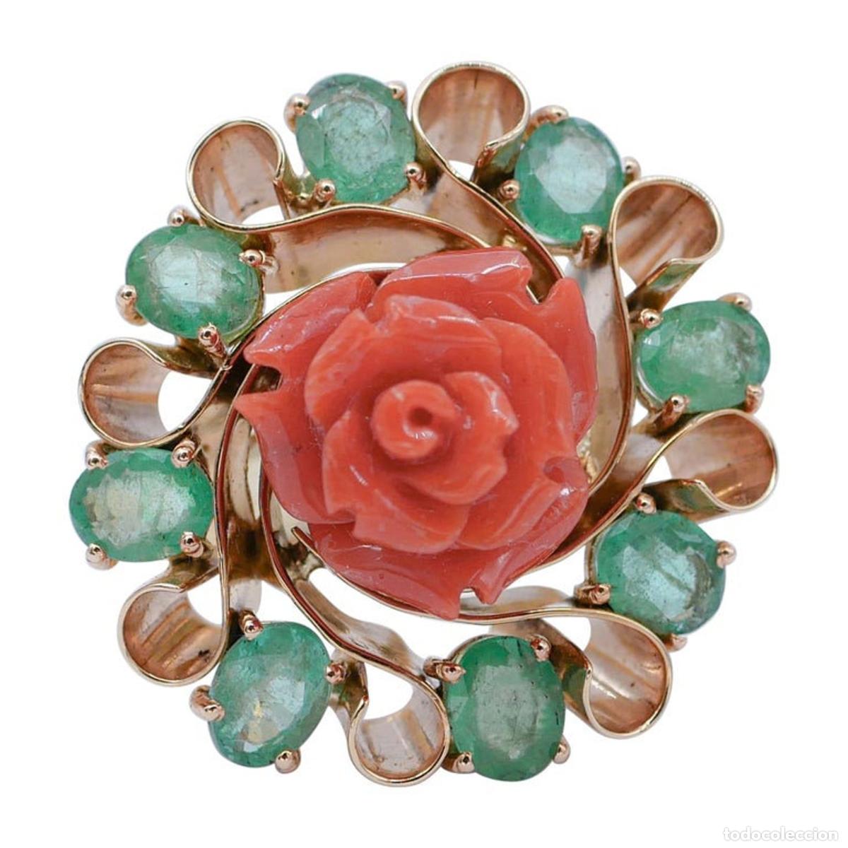 Joyeria: Anillo de coral, esmeraldas y oro rosa - Foto 1