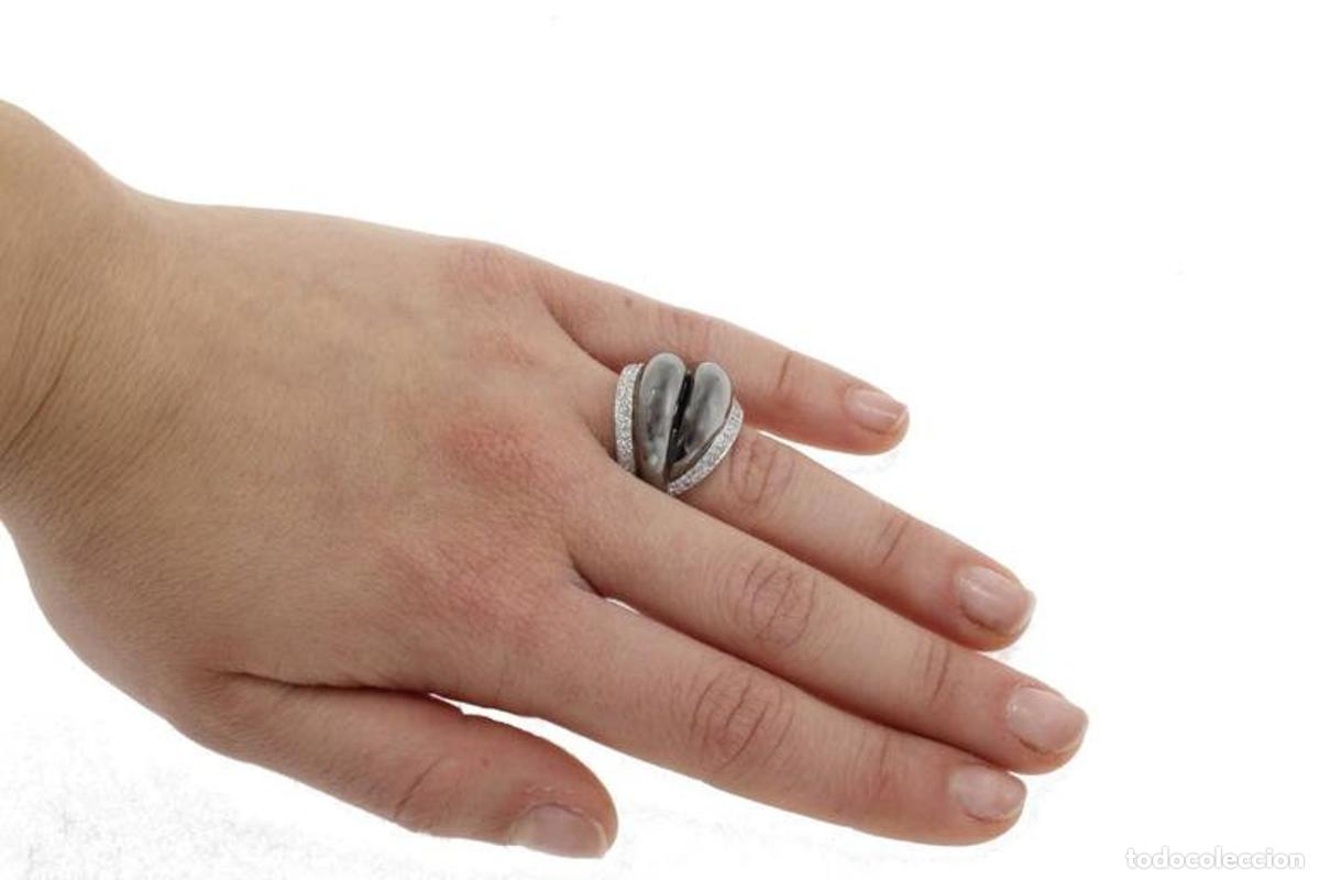 Joyeria: Anillo de oro blanco y negro con diamantes en forma de c&uacute;pula - Foto 6