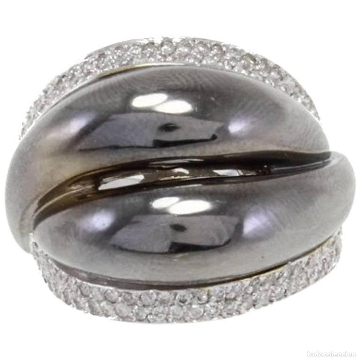 Joyeria: Anillo de oro blanco y negro con diamantes en forma de c&uacute;pula - Foto 1