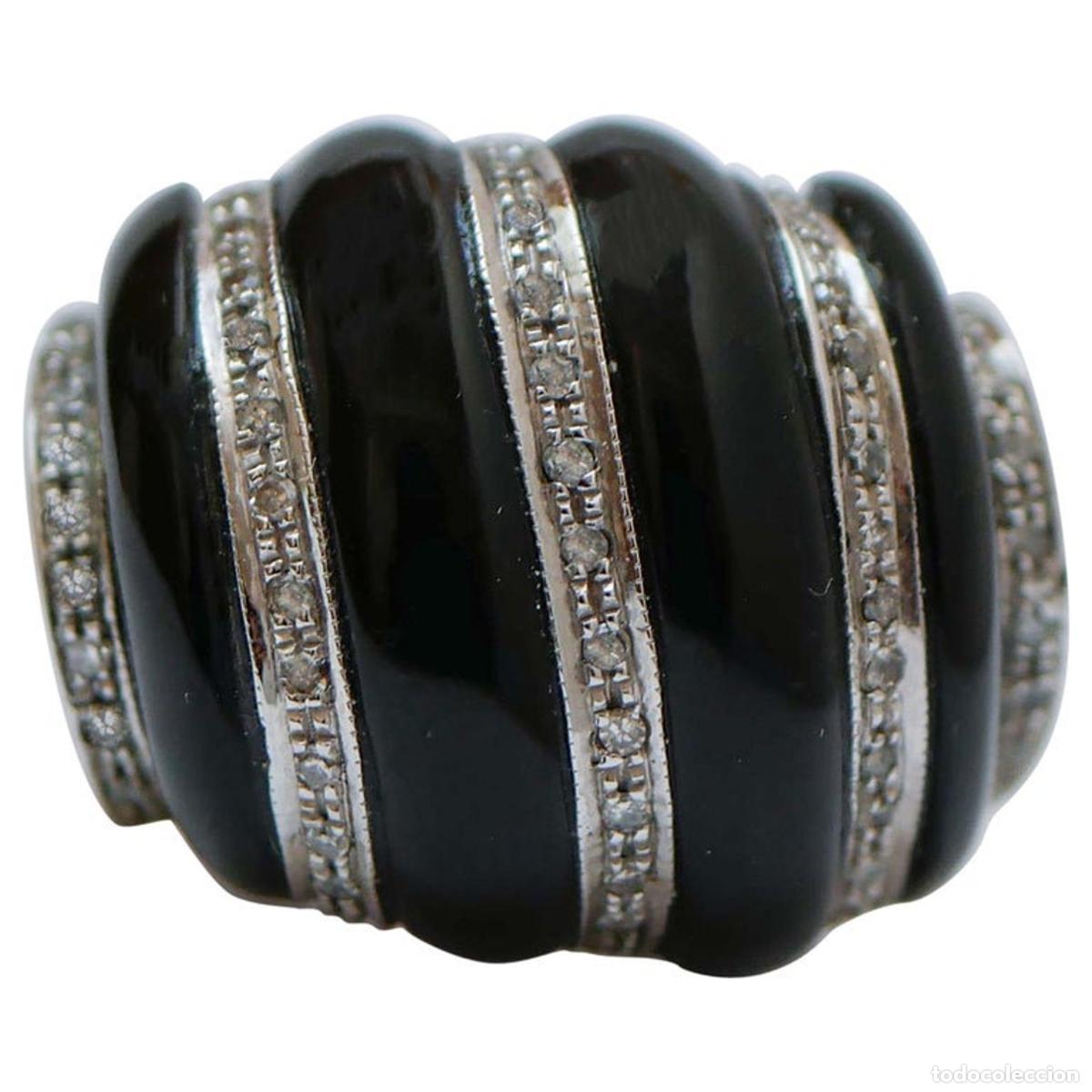 Joyeria: Anillo de oro blanco con &oacute;nix, diamantes y c&uacute;pula - Foto 1