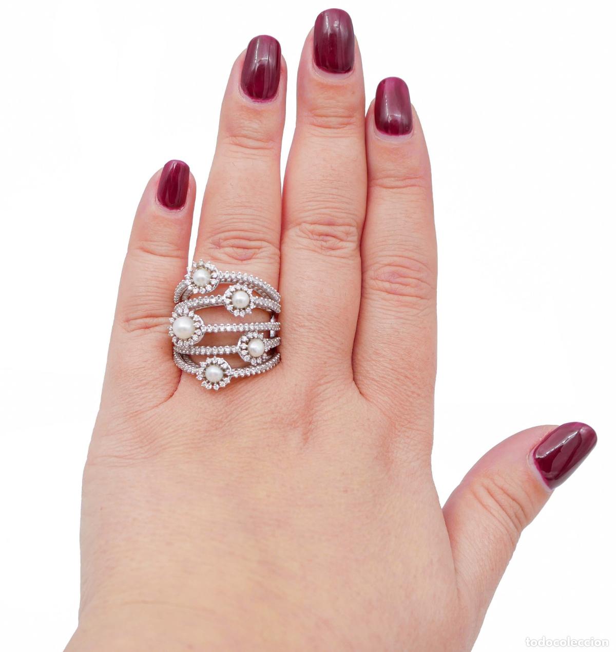 Joyeria: Anillo de oro blanco de 18 quilates con diamantes y perlas - Foto 8