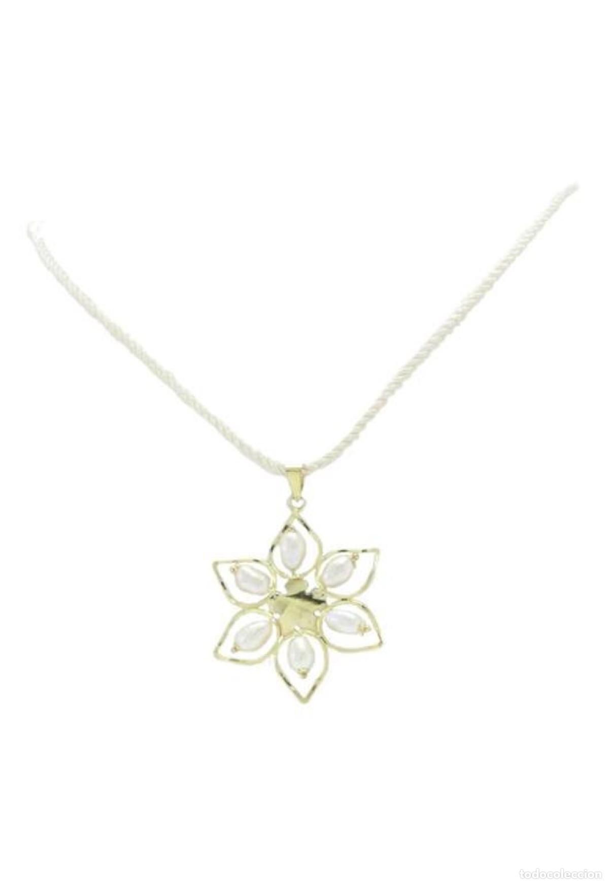 Joyeria: Colgante de flor de oro amarillo con perla Luise - Foto 5