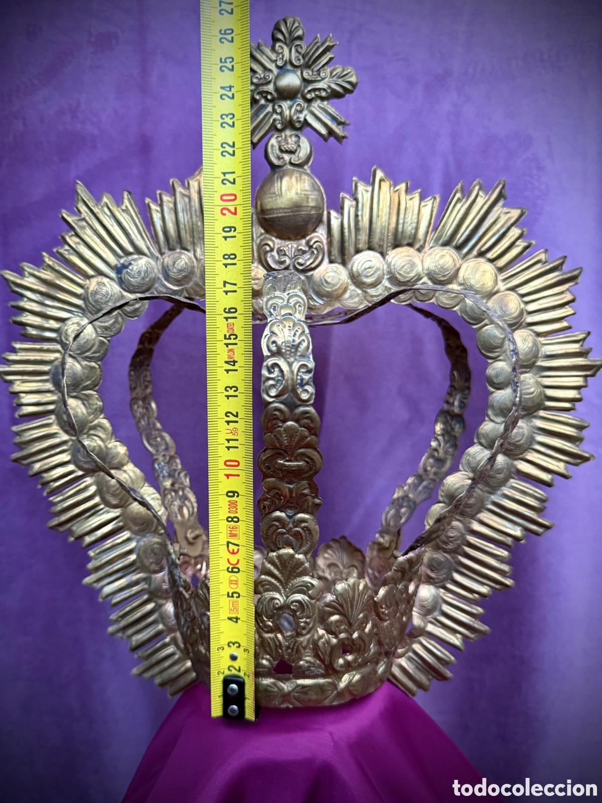 Joyeria: Corona antequerana de lat&oacute;n repujado - Foto 5