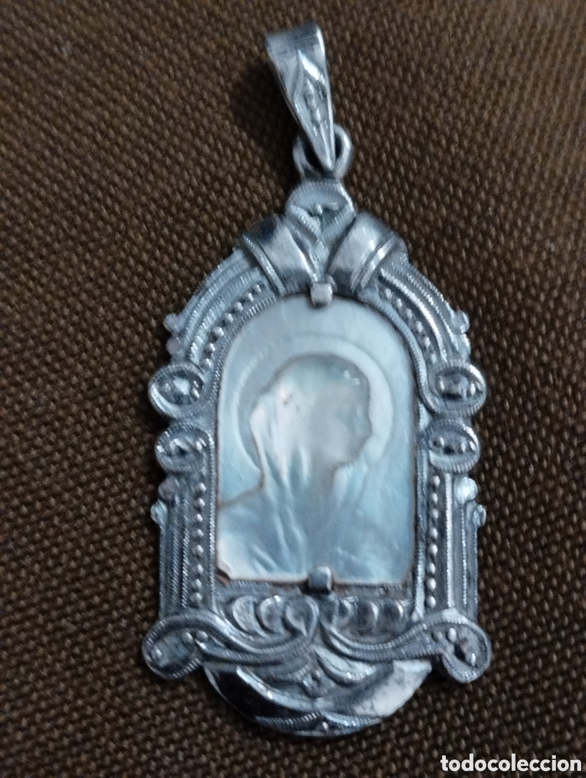 Joyeria: MEDALLA DE PLATA Y VIRGEN DE NACAR - Foto 1