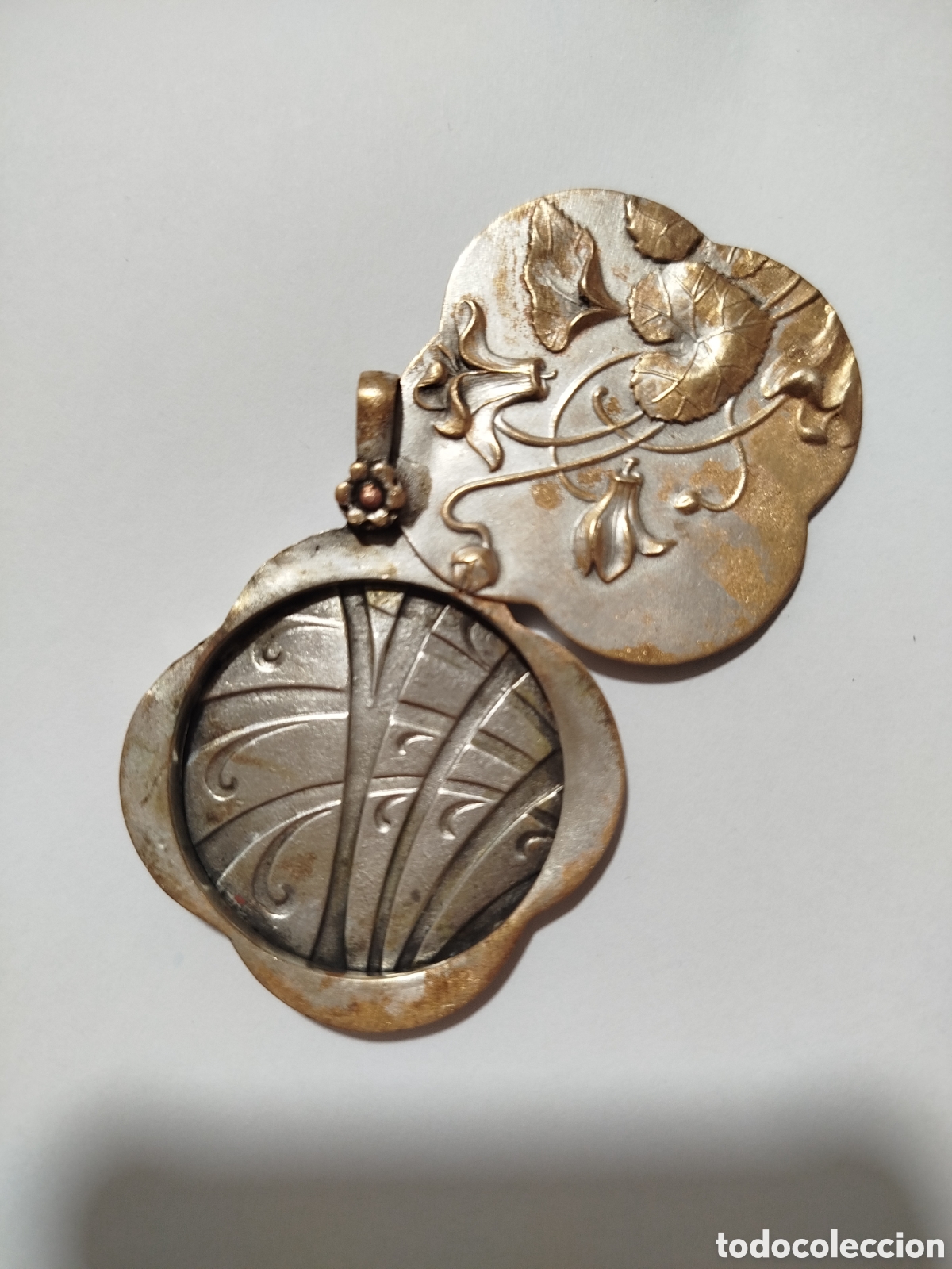 Joyeria: Colgante Art Nouveau con compartimento - Foto 2