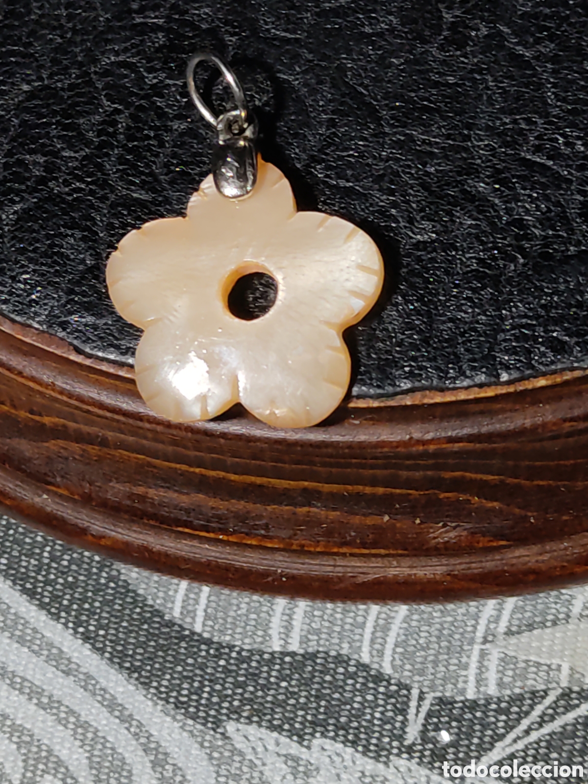 Joyeria: Colgante flor de n&aacute;car.Vintage. - Foto 3