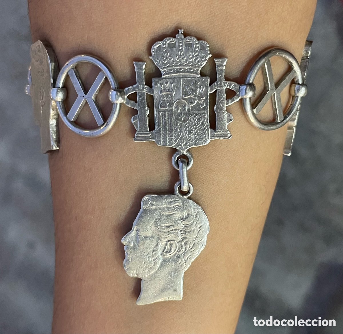 Joyeria: Original pulsera de plata con monedas espa&ntilde;olas del siglo XIX - Foto 1