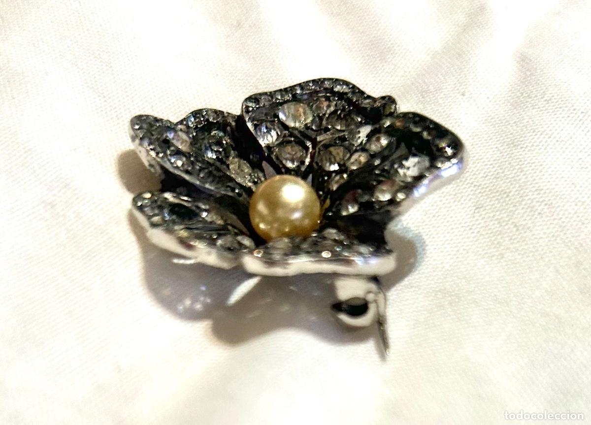 Joyeria: Broche de luto antiguo en forma de flor con perla - Foto 2