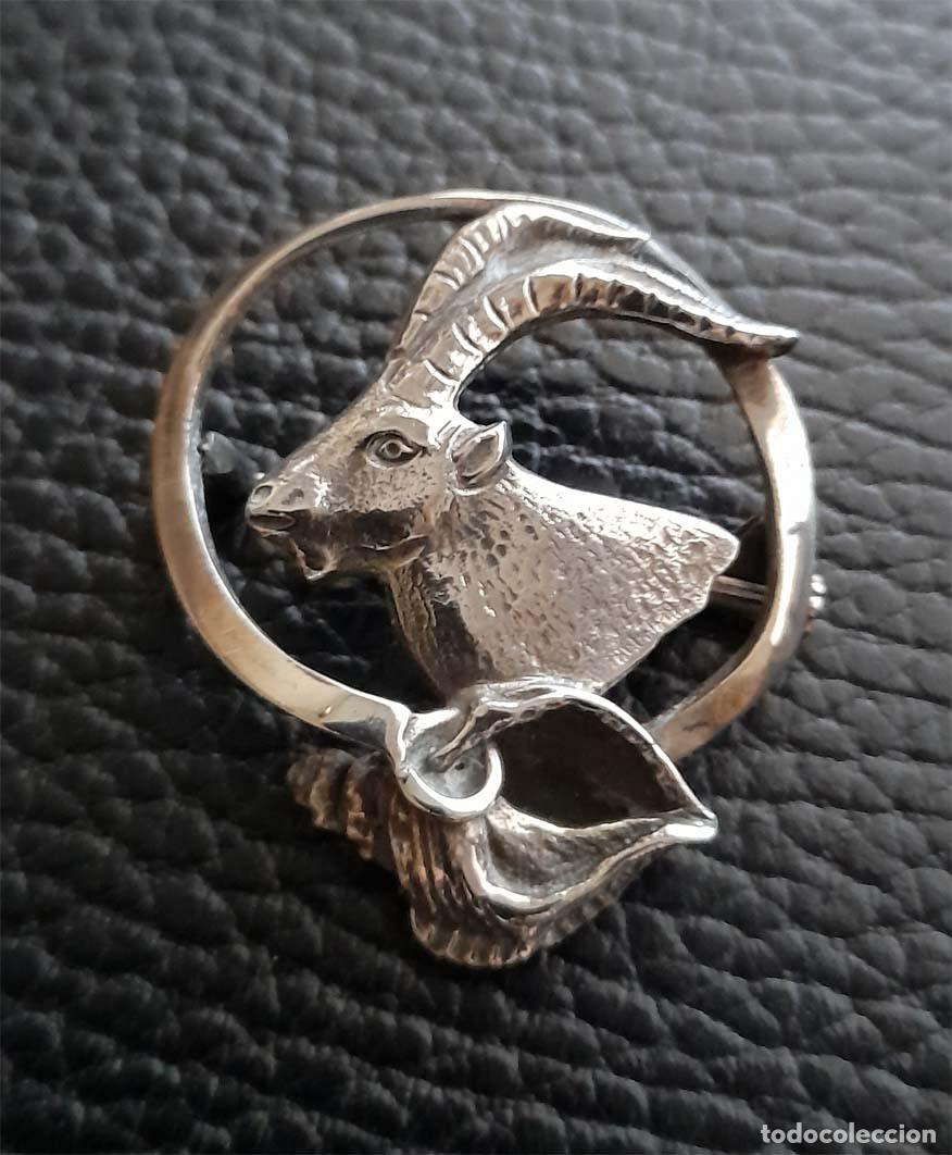 Joyeria: Broche cabra mont&eacute;s plata de ley - Foto 1