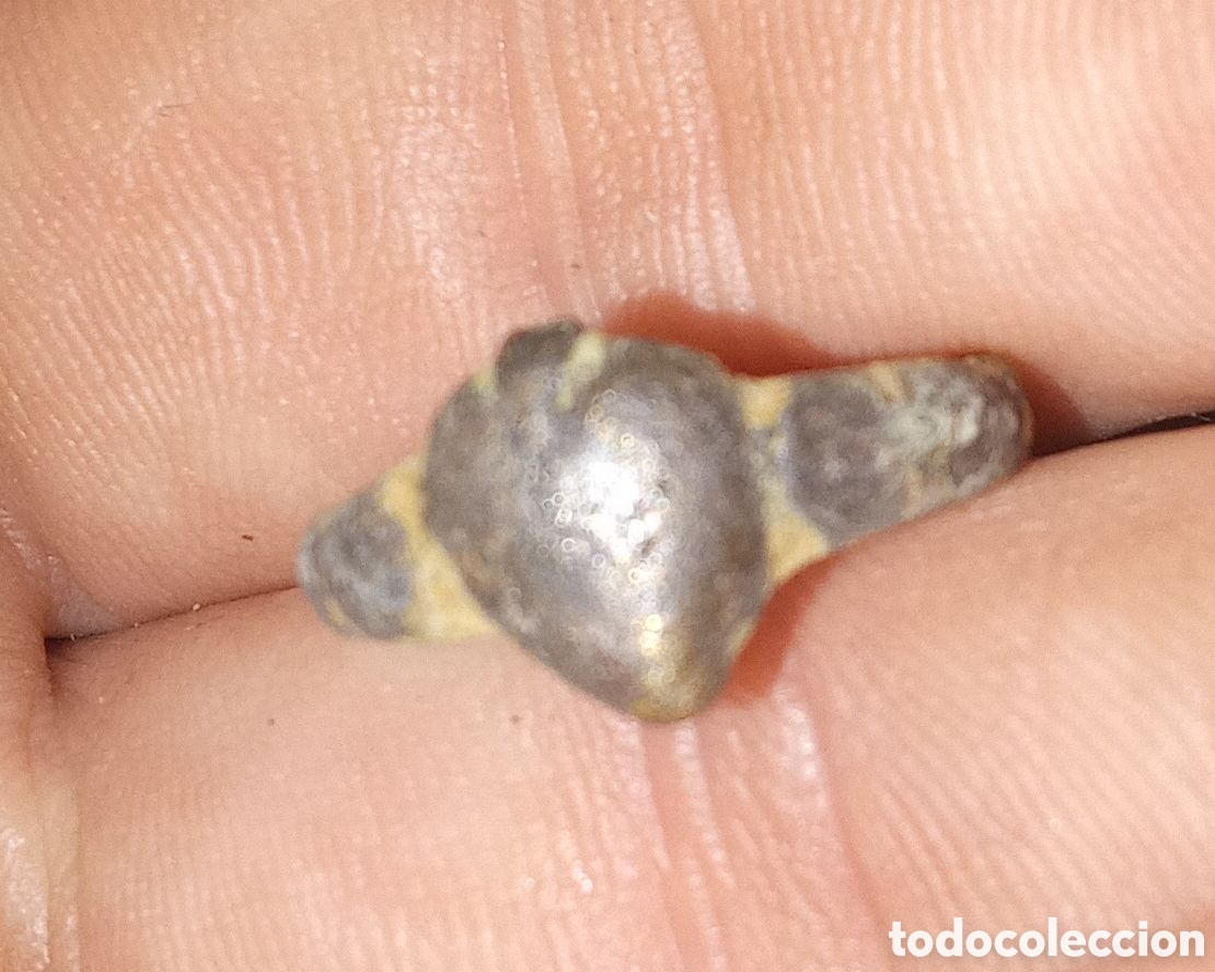 Joyeria: ANILLO MUY ANTIGUO CON UN CORAZ&Oacute;N - Foto 1