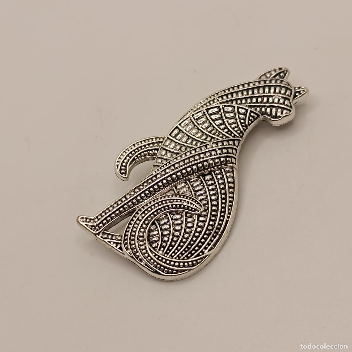 Joyeria: Original broche de gato con texturas y acabados en plata. - Foto 4