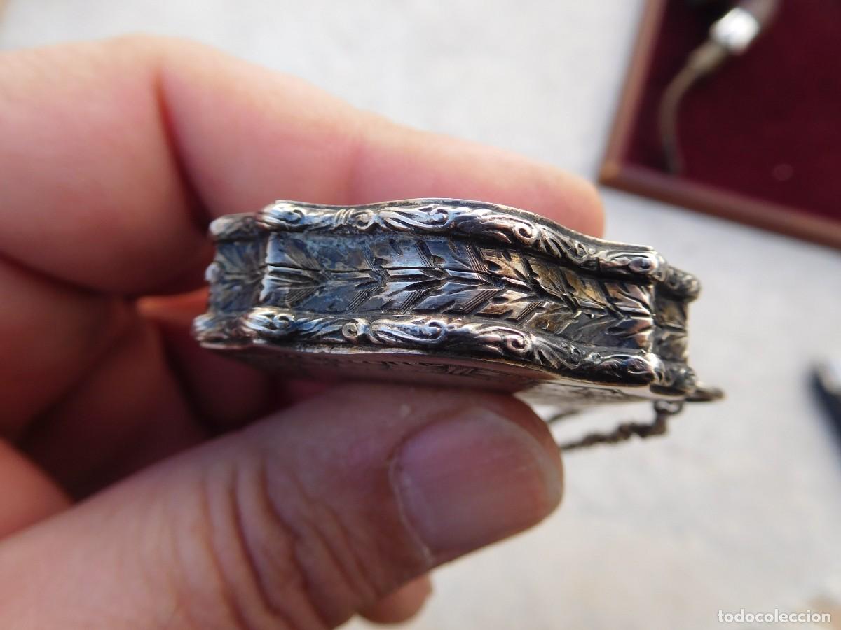 Joyeria: Antiguo colgante polvera de plata con cadena - Foto 6