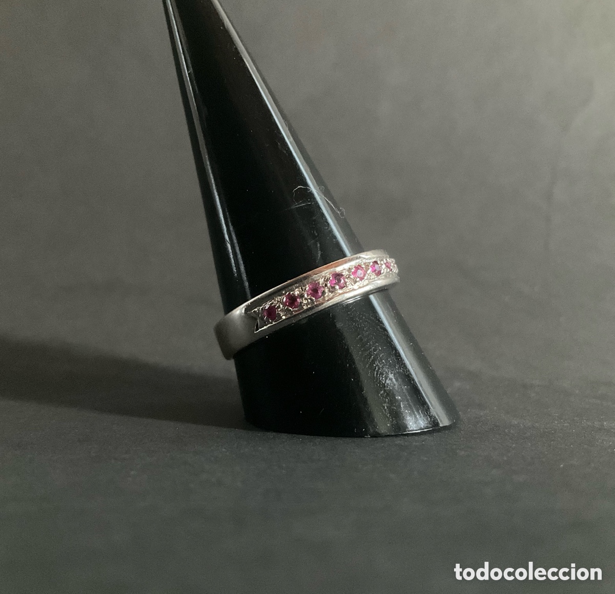 Joyeria: Anillo de oro blanco con 12 rub&iacute;es - Foto 2
