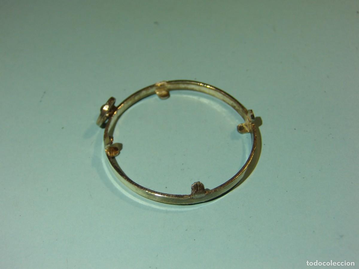Joyeria: BISEL COLGANTE REDONDO CON CUATRO SUJECIONES (2 ROTAS). - Foto 2