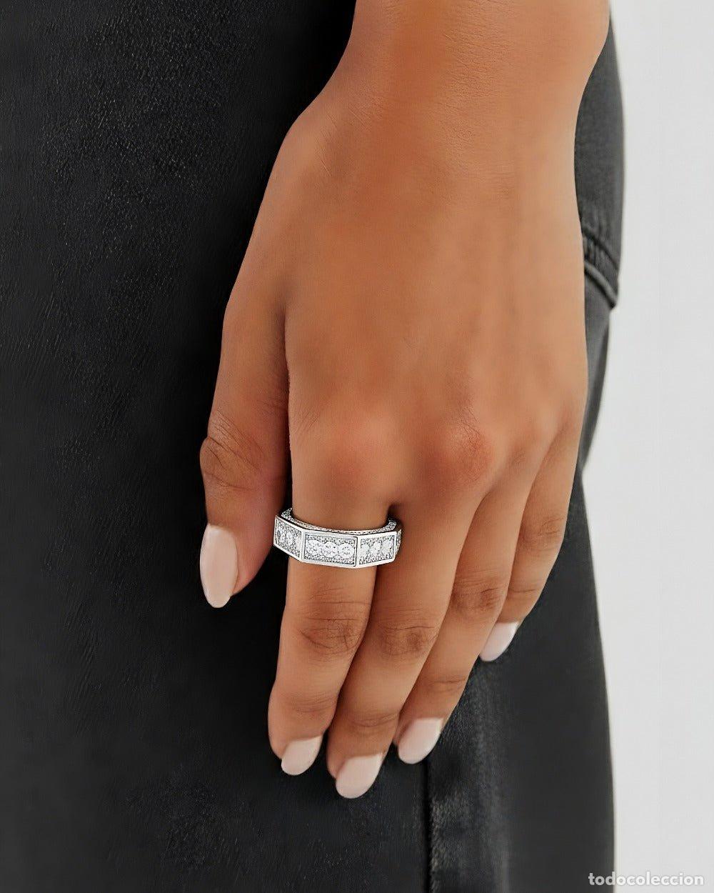 Joyeria: ANILLO - ANILLO HEXAGONAL CON DIAMANTES HELADOS - Foto 3