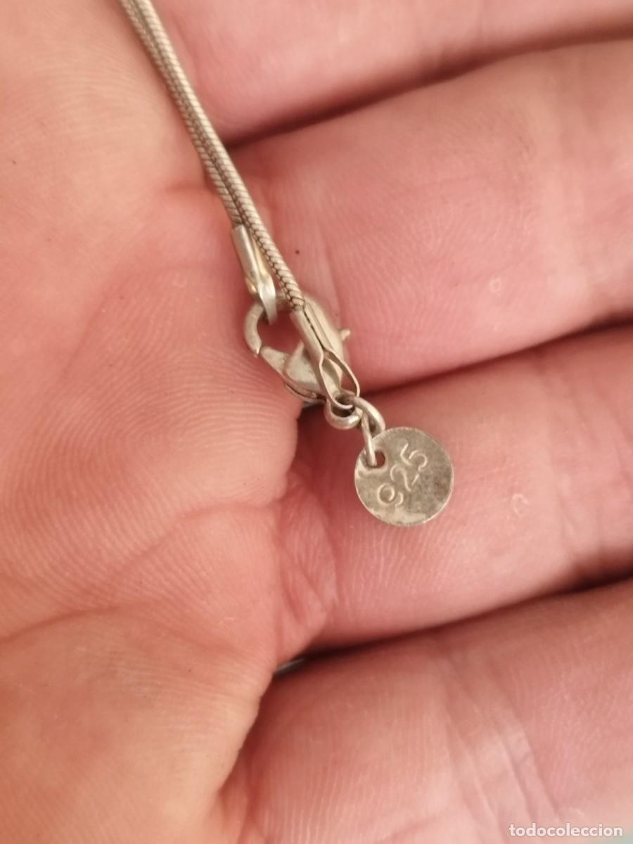 Joyeria: Cadena con colgante de la letra M del abecedario. - Foto 4