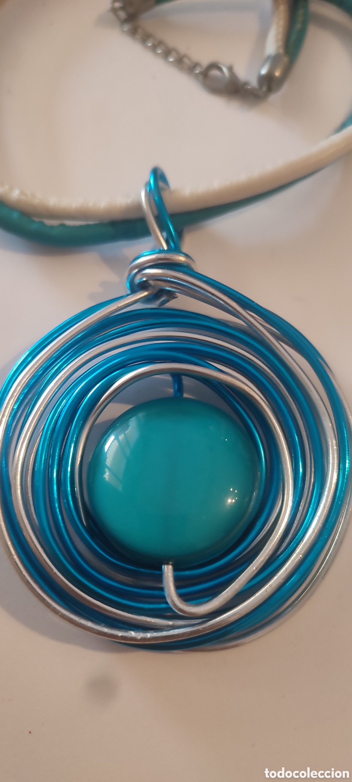 Joyeria: Collar azul y blanco con piedra central - Foto 4