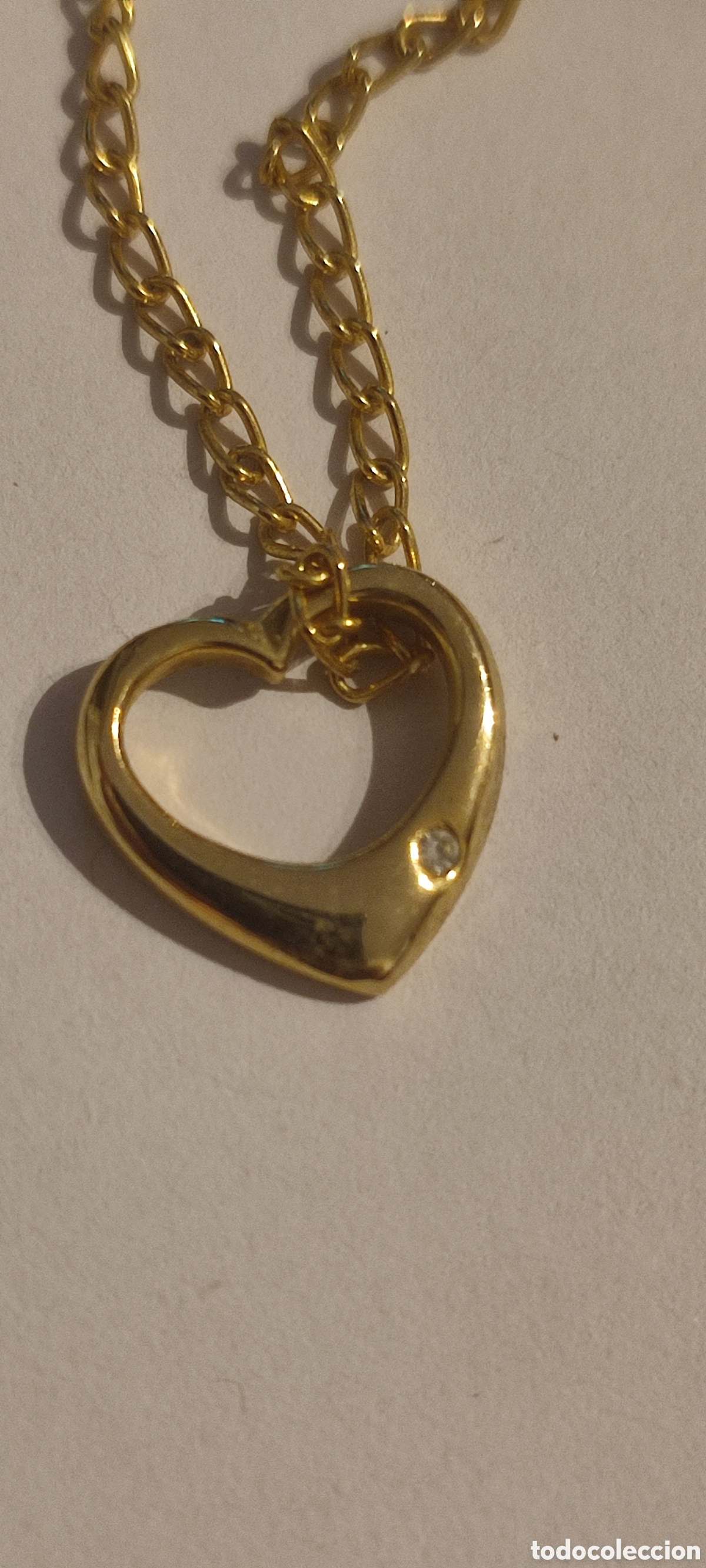 Joyeria: Collar Coraz&oacute;n Dorado con Piedra - Foto 2