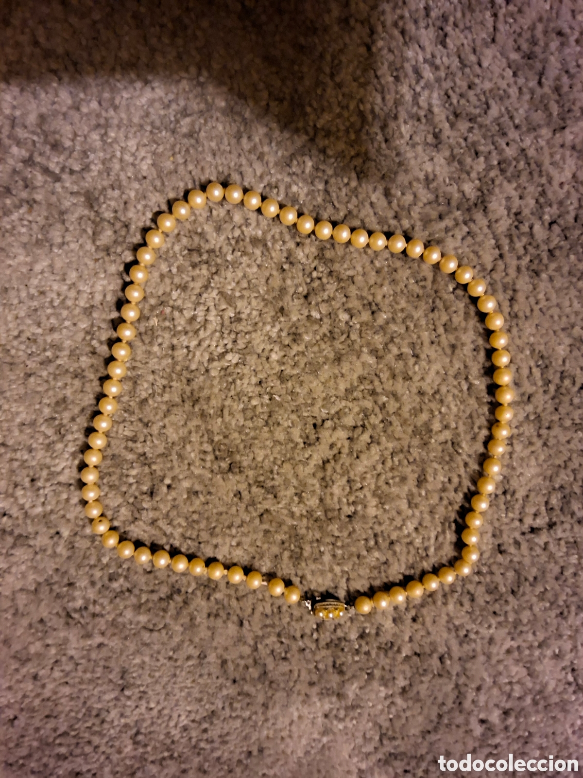 Joyeria: Collar de perlas con cierre de metal - Foto 1