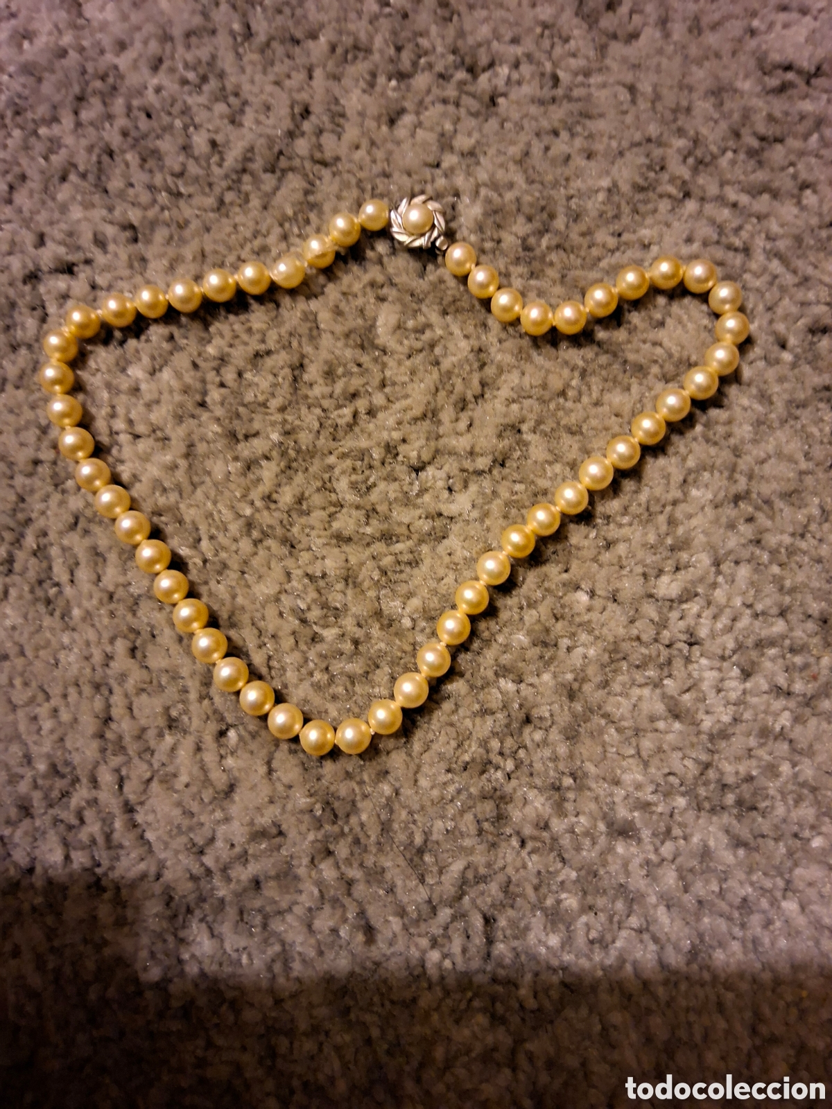 Joyeria: Collar de perlas con cierre metalico - Foto 1
