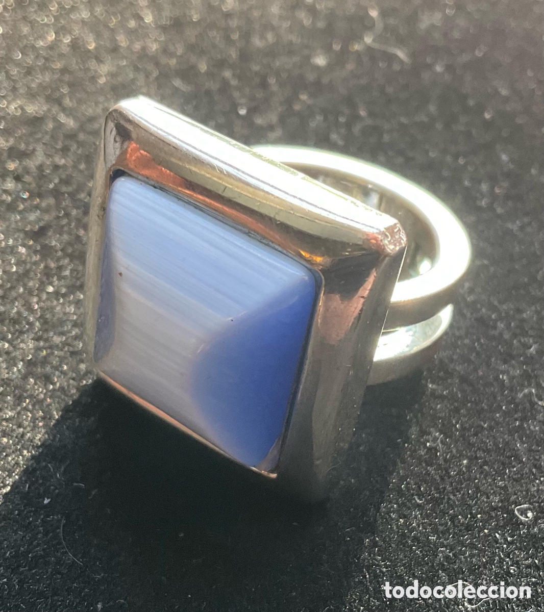 Joyeria: Anillo plateado con un cabouchon azul iridiscente - Foto 2