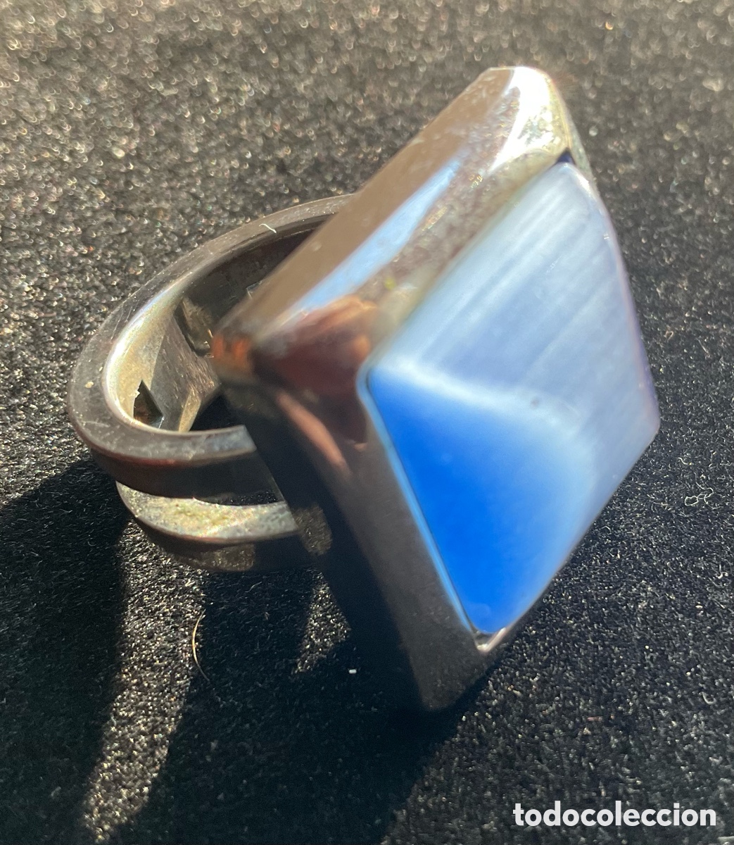 Joyeria: Anillo plateado con un cabouchon azul iridiscente - Foto 1