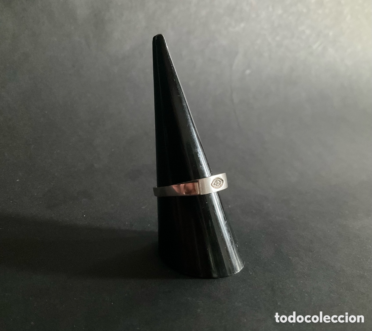 Joyeria: Anillo de oro blanco para mujer con diamante. - Foto 2